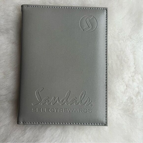 Sandals Passport and Card Holder Wallet — Grey - Picture 4 of 11